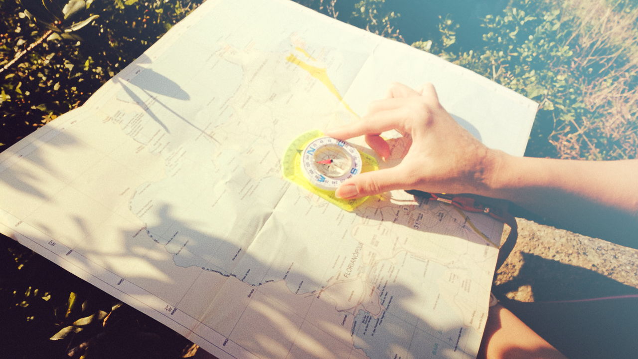 Como usar uma bússola em suas aventuras? • Blog da Nautika Lazer